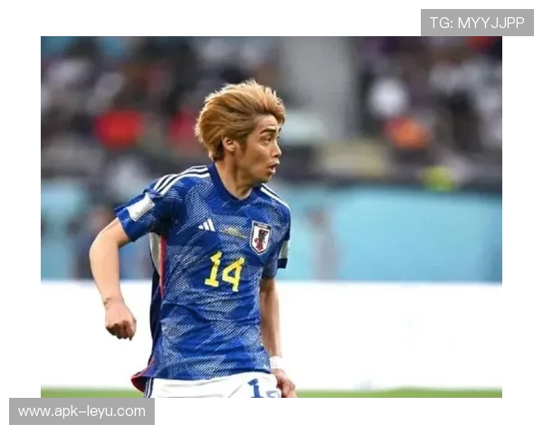 伊东纯也闪耀赛场：日本边锋引领进攻新风潮