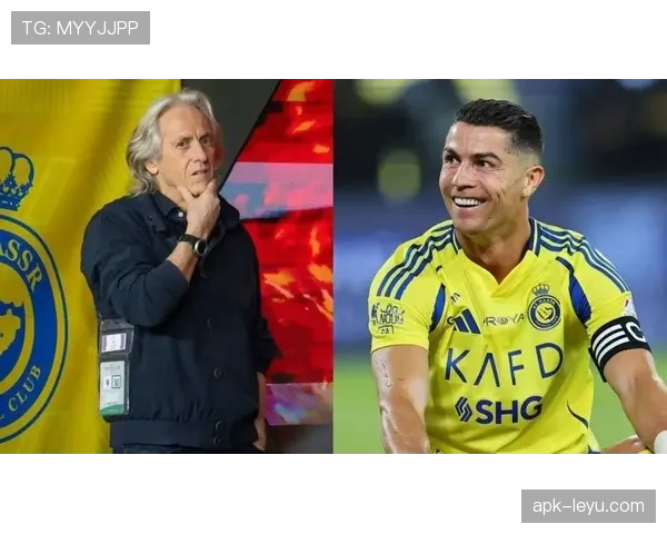 C罗与新帅战术分歧引热议 球队未来发展成焦点