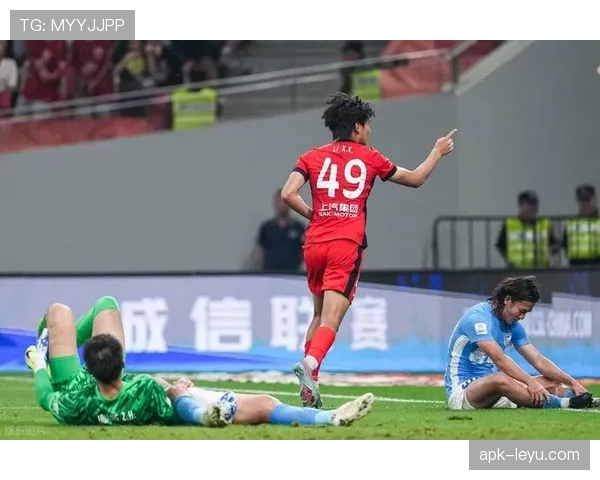 德甲转会市场升温 多支球队激烈竞逐新星球员