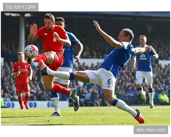 欧冠淘汰赛激战开启，豪门对决引爆绿茵盛宴