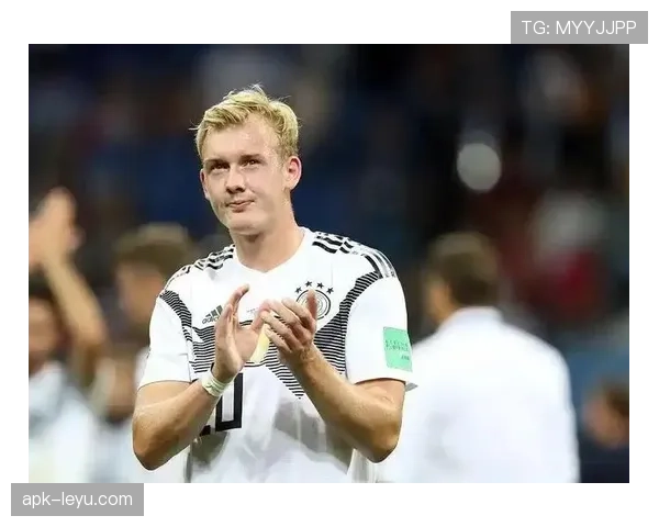 格纳布里对抗能力惊艳全场,助球队强势晋级下一轮 格纳布里对抗能力惊艳全场,助球队强势晋级下一轮