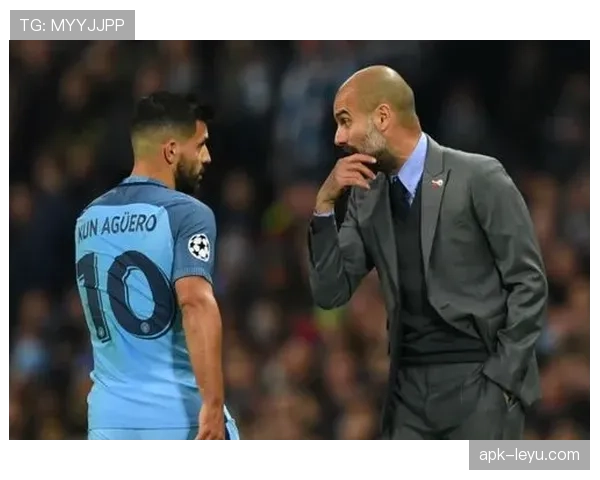 阿圭罗赛场稳定表现重塑前锋角色定义，引领现代进攻新趋势