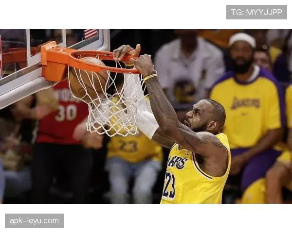 加内特比早年更以低位背打牵制詹姆斯